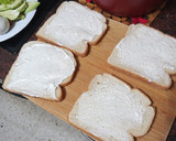 Foto del paso 1 de la receta: Sándwich vegetal con aguacate y huevo duro para 2