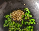 A picture of step 3 of Methi Dana Mirchi Chatpata Aachar - Fenugreek Seeds Green Chilies Instant Pickle - Hot & Sour Pickle.