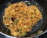 A picture of step 5 of Vegetable vermicelli upma.