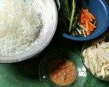 Foto langkah ke 1 dari resep Bihun kuah spesial tekwan palembang.