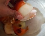 Foto del paso 2 de la receta: Truco para pelar, picar, rallar y cortar cebollas sin llorar