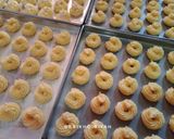 Foto langkah ke 5 dari resep Sagu Keju Renyah Anti Meleber.