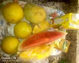 A picture of step 1 of Fruit drink.