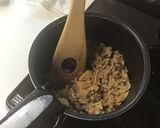 A picture of step 2 of Sapporo-Style Classic Miso Vegetable Ramen.