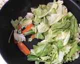 A picture of step 6 of Sapporo-Style Classic Miso Vegetable Ramen.