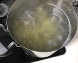 A picture of step 9 of Sapporo-Style Classic Miso Vegetable Ramen.