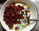Meggy-Smarties Muffin / Muffin mit Sauerkirsche und Smarties recept fázis 4 fotója