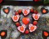 A picture of step 4 of Mini Heart Cake.