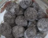 A picture of step 3 of Chatpati aam goli.