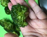 MPASI 5-6 M pure broccoli langkah memasak 2 foto