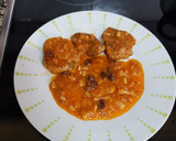 Foto del paso 6 de la receta: Medallones de ternera en salsa de pimientos y pasas y piñones