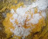 Foto langkah ke 2 dari resep Palm Cheese Cookies.
