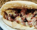 Foto del paso 7 de la receta: Pan pita con burger ibérica, panceta y salsa miel-mostaza