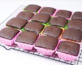 Foto langkah ke 7 dari resep Brownies Kukus Keju.