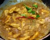 รูปขั้นตอนการทำที่ 7 ของ แกงกะทิไข่ปลาหมึกใส่กล้วยดิบ