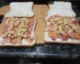 A picture of step 4 of Chips Namkeen Sandwich.