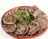 Foto del paso 6 de la receta: Tortitas de carne y avena, con guarnición de nopales sin baba