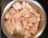 A picture of step 1 of রসুন মুরগি(rasun moorgi recipe in Bengali).