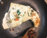 Foto del paso 6 de la receta: Pez espada con judías redondas y pizca de ensaladiña de rustrido