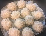 A picture of step 7 of Steamed Mochi Rice Dumplings with Pork and Bamboo Shoots in a Frying Pan.
