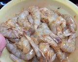 Foto langkah ke 1 dari resep Udang goreng tepung renyah dan juicy.