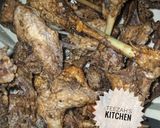 Kaza mai jajjage (pepper chicken)matakin girki1 hoto