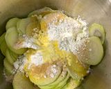Foto del paso 1 de la receta Focaccia de calabacín rellena de queso