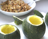 Foto del paso 2 de la receta: Calabacines rellenos sin bechamel