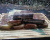 Foto langkah ke 5 dari resep Puding roti tawar marmer.