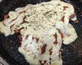 Foto del paso 5 de la receta: Matambre a la pizza (al horno), papás españolas y ensalada