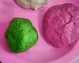 Foto langkah ke 3 dari resep Roti tawar semangka.