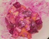 Foto langkah ke 6 dari resep Salad buah cinta.
