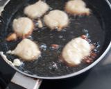 Foto del paso 4 de la receta: Buñuelos de Yogurt con Manzana