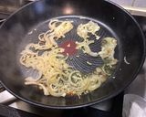 Une image de l'étape 7 de Filets d'églefin aux tomates, poivron jaune et estragon.