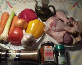 Foto del paso 1 de la receta: Muslos de pollo con verduras, a las siete especias libanesas