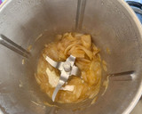 Foto del paso 4 de la receta: Cebolla caramelizada en modo alta temperatura con el robot MyCook Next