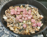 Foto del paso 2 de la receta: Espinacs amb carn de porc