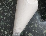 A picture of step 5 of Indian Tiramisu.