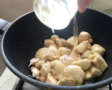 Foto del paso 2 de la receta: Pechuga de pollo al ajillo
