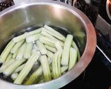 सहजन फली की खटीमिठी सबजी(sahjan fali ki khatti mitthi sabji recipe in hindi) रेसिपी चरण 1 फोटो