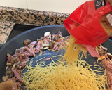 Foto del paso 6 de la receta: Fideuá de pato, foie y setas variadas (al horno)