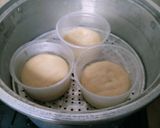 Foto langkah ke 5 dari resep Bolu Susu Kukus Stroberi.