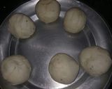 A picture of step 6 of Pyaz ki kachori.