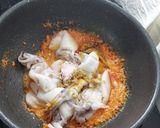 Foto langkah ke 2 dari resep Cumi bakar pedas.