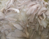 Foto del paso 4 de la receta: Butifarra "esparracada" encebollada con gírgolas a la sidra