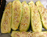 Foto del paso 8 de la receta: Calabacín relleno de jamón y queso con puré de frutas