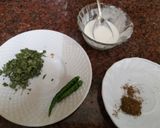 A picture of step 2 of Whaite chicken qorma.