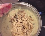 A picture of step 4 of Chicken ala king.