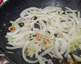 Foto del paso 3 de la receta: Merluza a la plancha con repollo gratinado