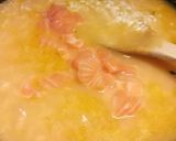 A picture of step 2 of Risotto al salmone e timo.